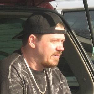 Meet your Posher, Dennis